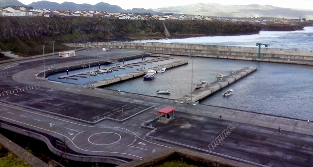 Empreitada de Ampliação do Porto de Pesca de Rabo de Peixe, Ilha de São Miguel